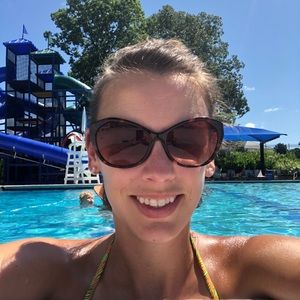 Meet your Posher, Kimberly